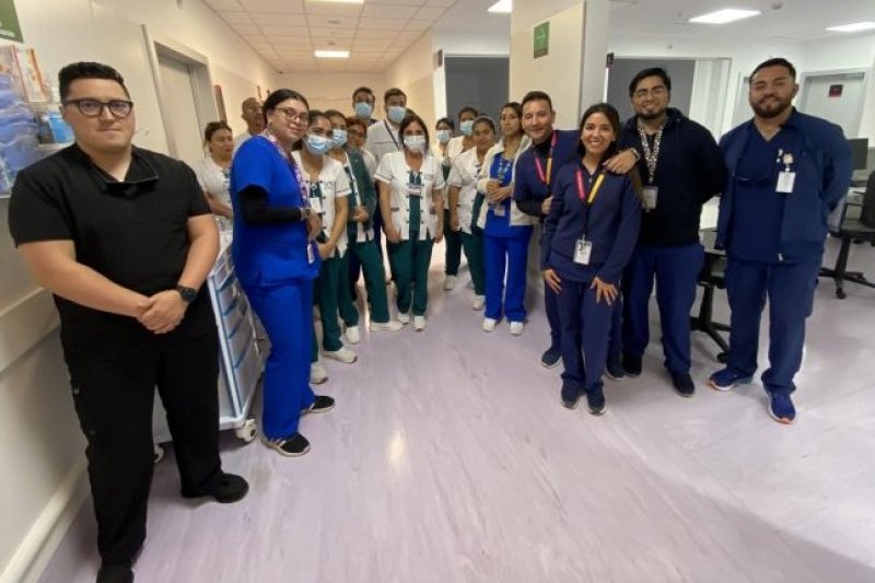 Estudiantes DFT UNAP conocen nuevo Hospital de Alto Hospicio