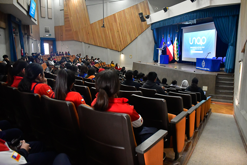 Más de 300 estudiantes PACE de Tarapacá recibieron orientación vocacional en la UNAP