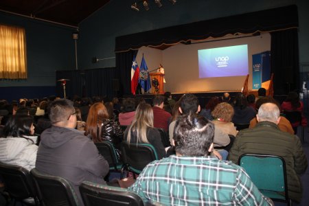 Universidad Arturo Prat Sede Victoria y Dirección Regional del Trabajo realizan concurrido seminario para seguir difundiendo la llamada 