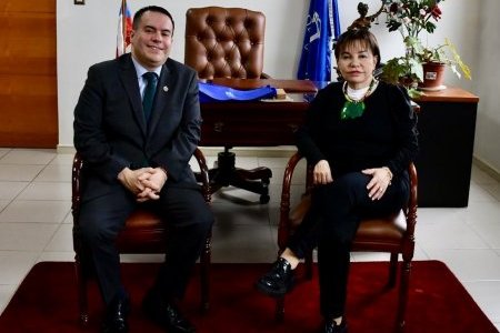 Académico de Derecho de la UNAP Sede Victoria sostiene encuentro protocolar con la Presidenta de la Corte de Apelaciones de Temuco