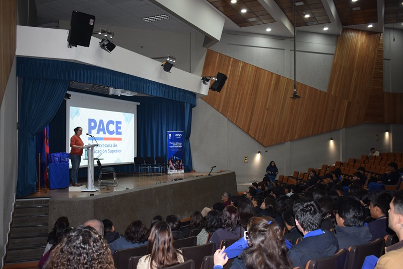 Testimonios que Inspiran: Estudiantes PACE Descubren Nuevas Vocaciones en la UNAP